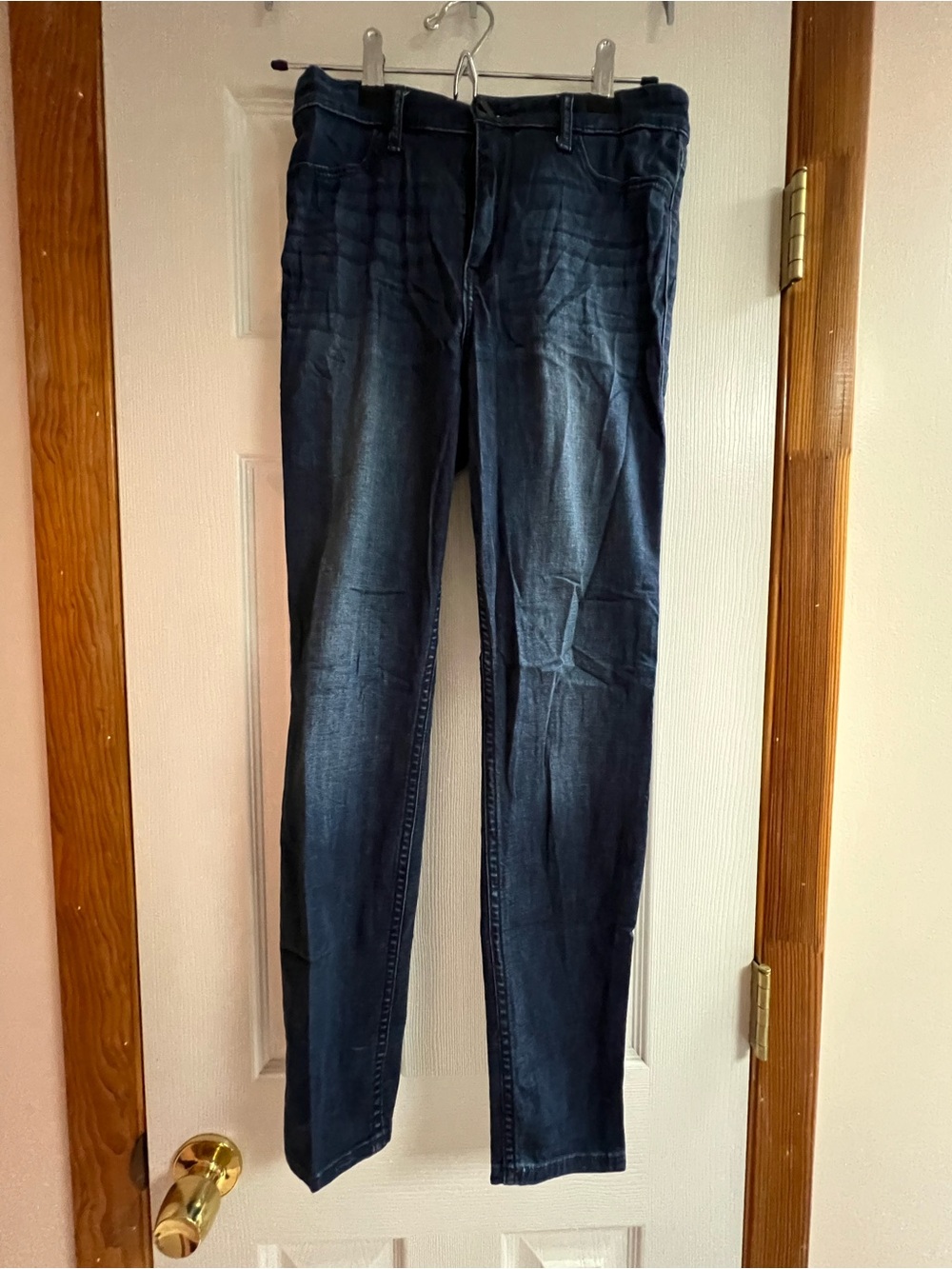Hollister High-Rise Jean Legging in Deep Indigo